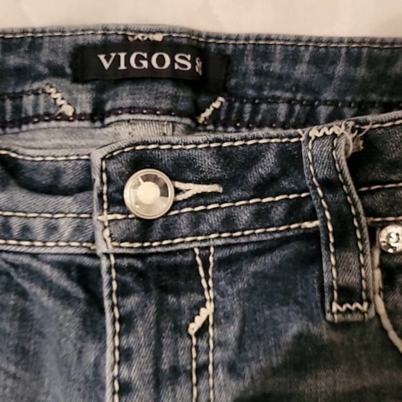 Vigoss Jean shorts size 9 - Picture 3 of 8
